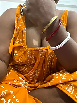 Snapshot of Nancy-22 chatting on November 18, 2025, 11:47 am Nancy-22 online show from November 18, 2025, 11:47 am