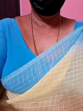 ananya956 online show from September 28, 2025, 4:01 pm