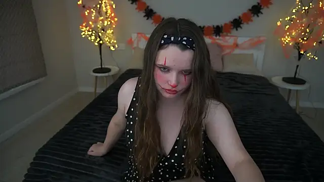 Snapshot of MagicPeachh_ chatting on October 17, 2025, 5:54 am MagicPeachh online show from October 17, 2025, 5:54 am