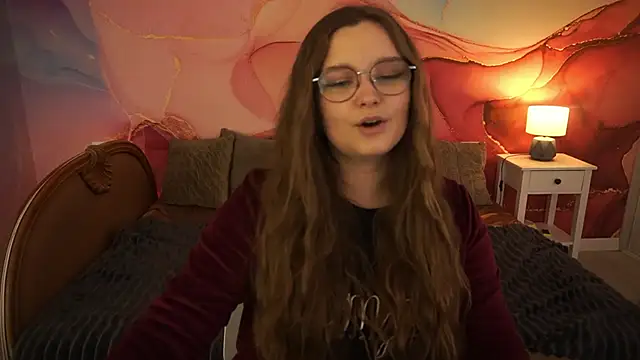 Snapshot of MagicPeachh_ chatting on November 11, 2025, 2:06 pm MagicPeachh online show from November 11, 2025, 2:06 pm