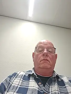 Snapshot of andrejoyfull64 chatting on December 19, 2025, 7:26 am andrejoyfull64 online show from December 19, 2025, 7:26 am