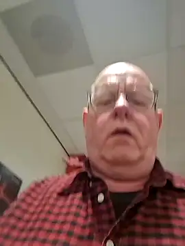 Snapshot of andrejoyfull64 chatting on April 8, 2026, 11:21 am andrejoyfull64 online show from April 8, 2026, 11:21 am