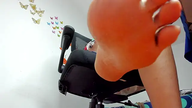 audrey lawrence online show from November 6, 2025, 8:32 pm