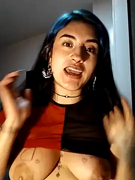 Snapshot of Lilith_Pink chatting on February 13, 2025, 6:09 am Lilith Pink online show from February 13, 2025, 6:09 am