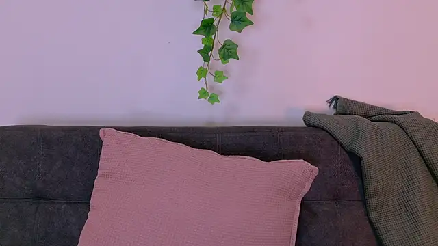 Snapshot of LilithSmith_ chatting on February 21, 2026, 11:44 am LilithSmith online show from February 21, 2026, 11:44 am