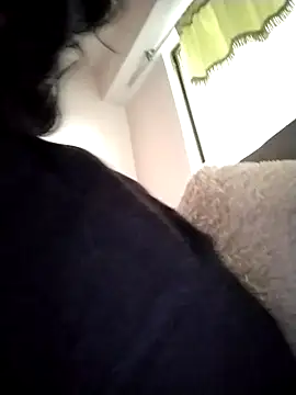 taaylor33 online show from December 17, 2025, 10:49 pm