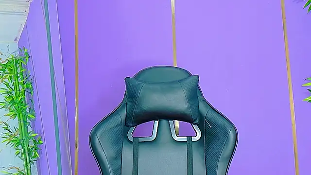 scarlet-jonesx online show from October 19, 2025, 1:17 am