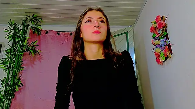 scarlet-jonesx online show from May 15, 2026, 11:56 pm