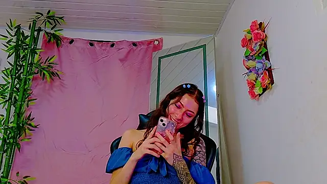 scarlet-jonesx online show from May 16, 2026, 7:45 pm