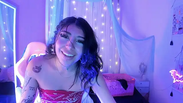 Snapshot of SheryLee chatting on December 16, 2024, 8:37 pm SheryLee online show from December 16, 2024, 8:37 pm