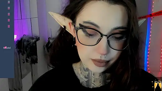 Dixi Pixi  online show from October 24, 2025, 5:48 am