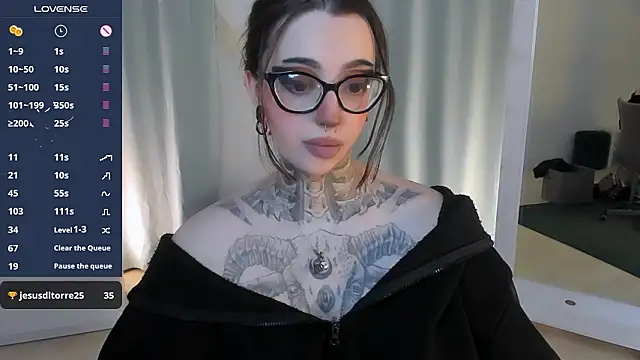 Dixi Pixi  online show from March 26, 2026, 5:46 am