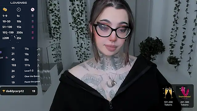 Dixi Pixi  online show from April 3, 2026, 6:44 am