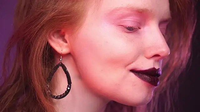 ginger hugs online show from January 3, 2025, 1:16 am