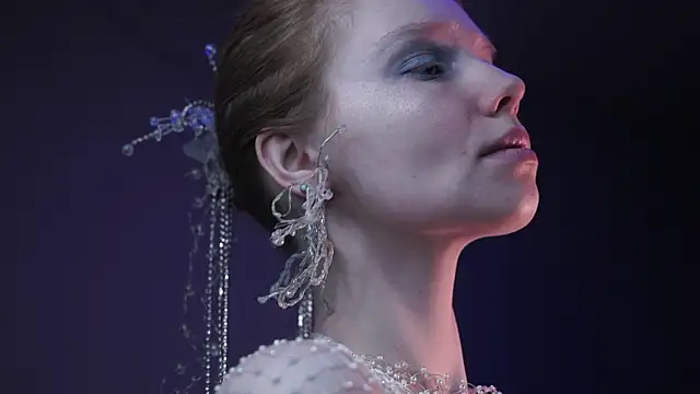 ginger hugs online show from February 17, 2026, 10:05 pm