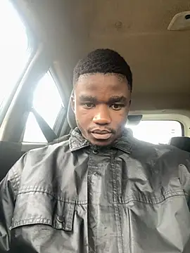 Snapshot of HottSledge chatting on November 18, 2025, 5:12 am HottSledge online show from November 18, 2025, 5:12 am