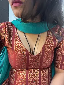 Spicy sari girl online show from December 10, 2024, 2:38 am