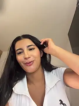 Kimm khalifa online show from June 17, 2026, 1:52 am