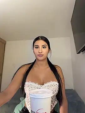 Kimm khalifa online show from June 22, 2026, 12:24 am