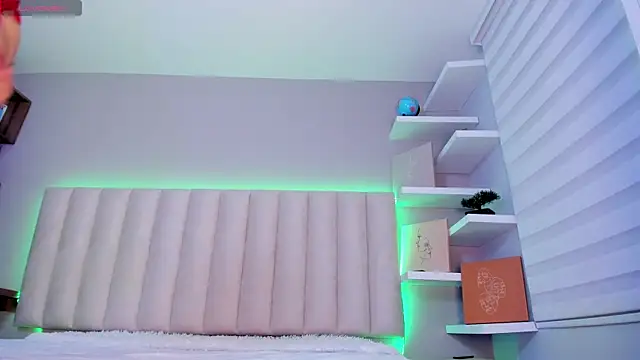 Sally  Walker online show from October 9, 2025, 4:10 am