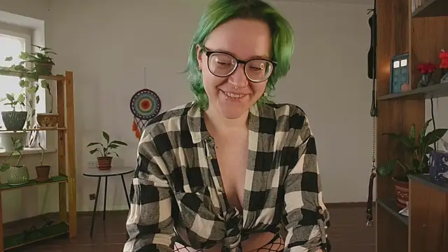 Snapshot of alisahug chatting on January 18, 2025, 10:17 am alisahug online show from January 18, 2025, 10:17 am