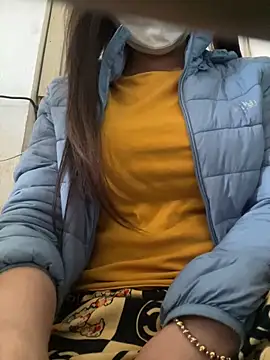 Tuongvy05 online show from December 1, 2025, 8:08 am