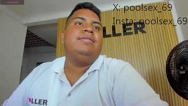 Poolsex 69 online show from October 22, 2025, 7:24 pm