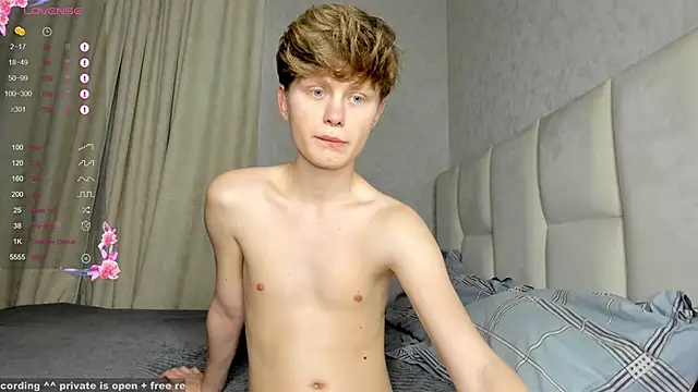 christian di0r online show from November 11, 2025, 5:57 pm