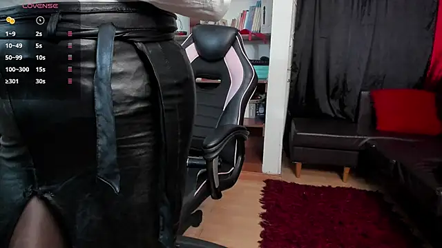 LiaTaylorr online show from February 14, 2026, 12:24 pm