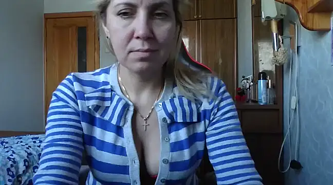 Snapshot of IrinaB1 chatting on February 25, 2025, 7:31 am IrinaB1 online show from February 25, 2025, 7:31 am