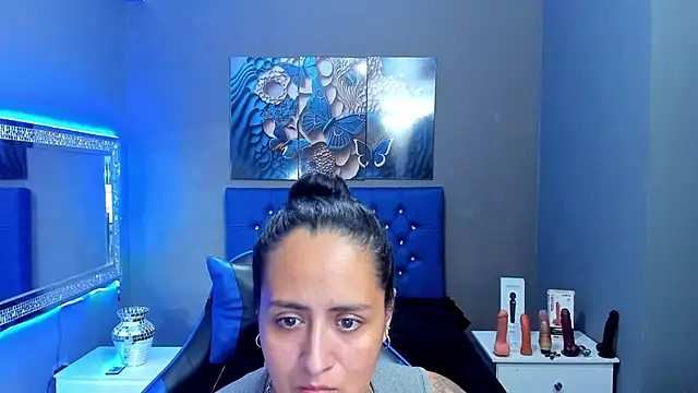 NikolPervertUnlimit online show from November 27, 2025, 1:07 am