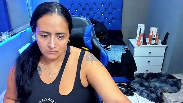 NikolPervertUnlimit online show from December 21, 2025, 1:13 am