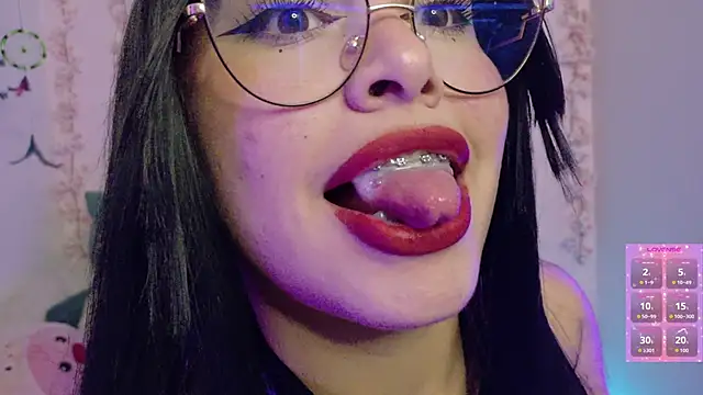 Haelycute online show from March 19, 2026, 12:47 am