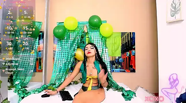 Snapshot of CristalLoren chatting on March 17, 2025, 5:49 pm CristalLoren online show from March 17, 2025, 5:49 pm