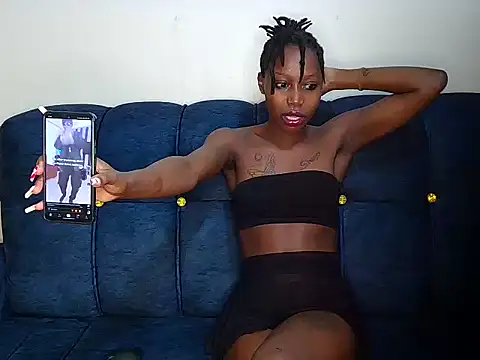 Snapshot of Sexyvyee_ chatting on February 18, 2025, 12:49 pm Sexyvyee online show from February 18, 2025, 12:49 pm