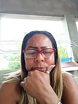 Afroditabichota online show from March 20, 2025, 9:35 pm