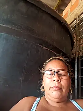 Afroditabichota online show from September 11, 2025, 8:31 pm