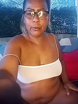 Afroditabichota online show from October 17, 2025, 10:12 pm