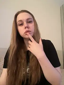 Marylallka5 online show from July 7, 2026, 1:37 pm