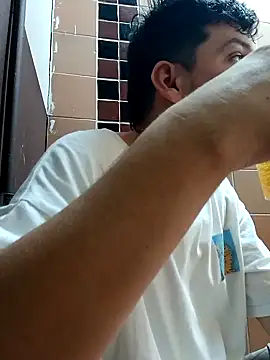  Ottis  online show from December 30, 2024, 5:44 pm