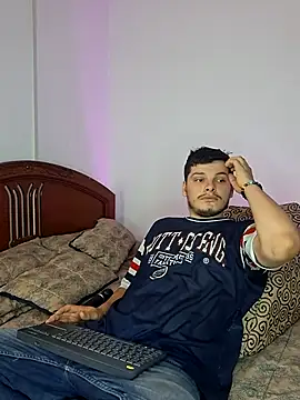  Ottis  online show from April 5, 2026, 2:09 am