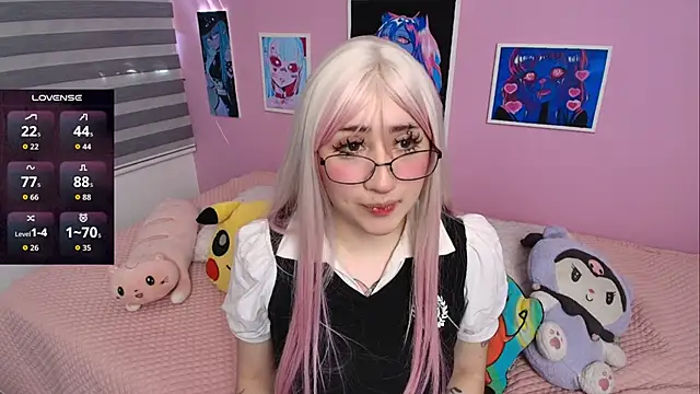 Miwa violet online show from November 8, 2025, 6:07 pm