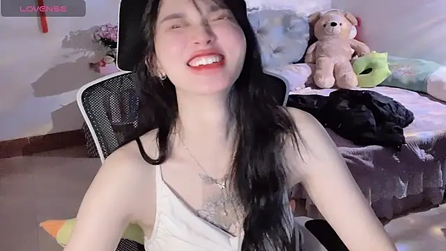 Snapshot of ___Nari___ chatting on February 23, 2025, 2:14 pm Nari online show from February 23, 2025, 2:14 pm