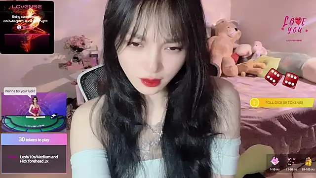 Snapshot of ___Nari___ chatting on February 26, 2025, 9:48 pm Nari online show from February 26, 2025, 9:48 pm