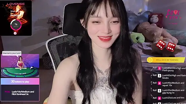 Snapshot of ___Nari___ chatting on March 5, 2025, 4:34 am Nari online show from March 5, 2025, 4:34 am