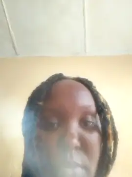 Queen001046 online show from November 22, 2025, 7:18 am