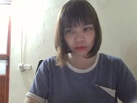 Angela-Eira online show from October 16, 2025, 9:05 pm