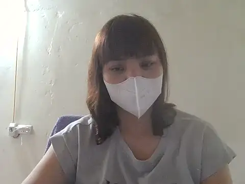 Angela-Eira online show from April 5, 2026, 11:57 pm