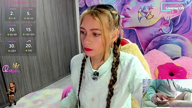 sweetlittlelisa online show from July 18, 2026, 6:56 pm