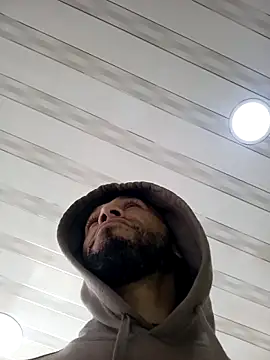 weedmanhot28 online show from January 16, 2026, 1:37 pm